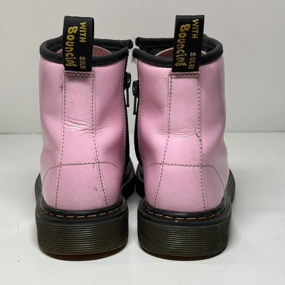 Dr. Martens Delaney Air Wair Kids Pink Patent Leather Combat Boots Zipper FLAW 2